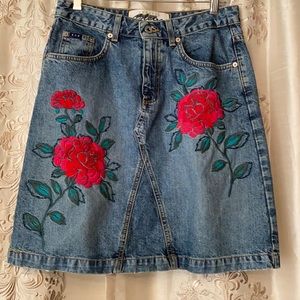 Express limitededition Bleus Jeanskirt rose print